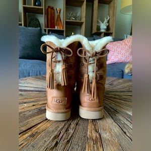 UGG Kristabelle Corset Classic Boots Chestnut Women's Sz 7